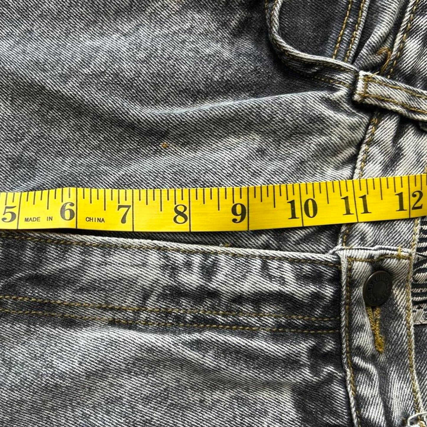 Jordache size 26x30 high waisted barrel