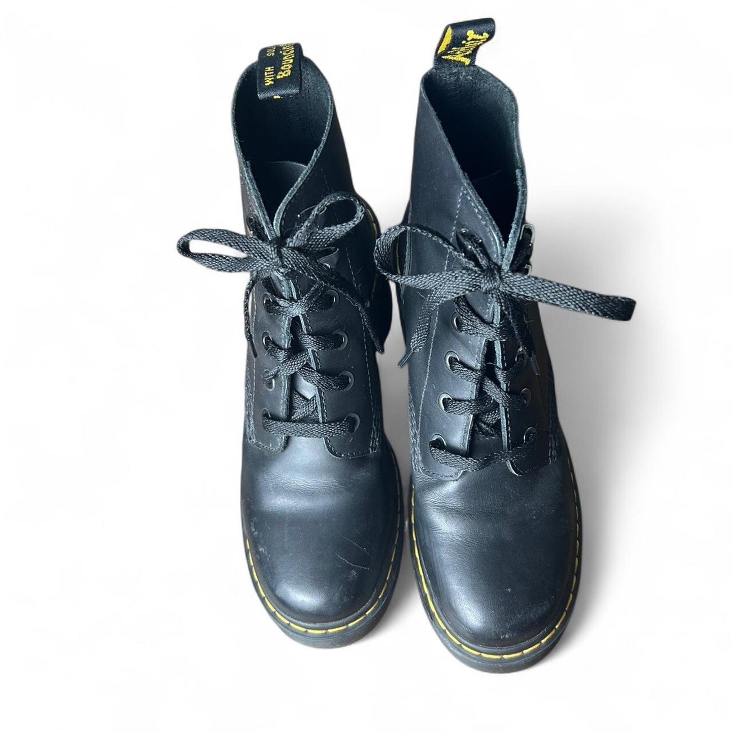 Black dr martens jesy chucky