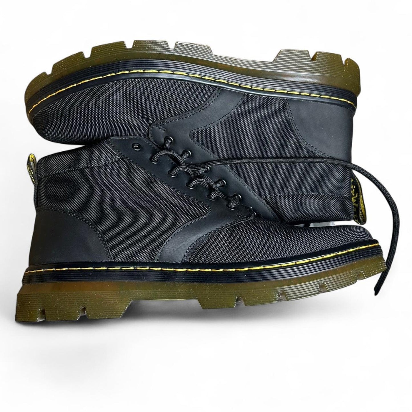 Nib dr martens bonny