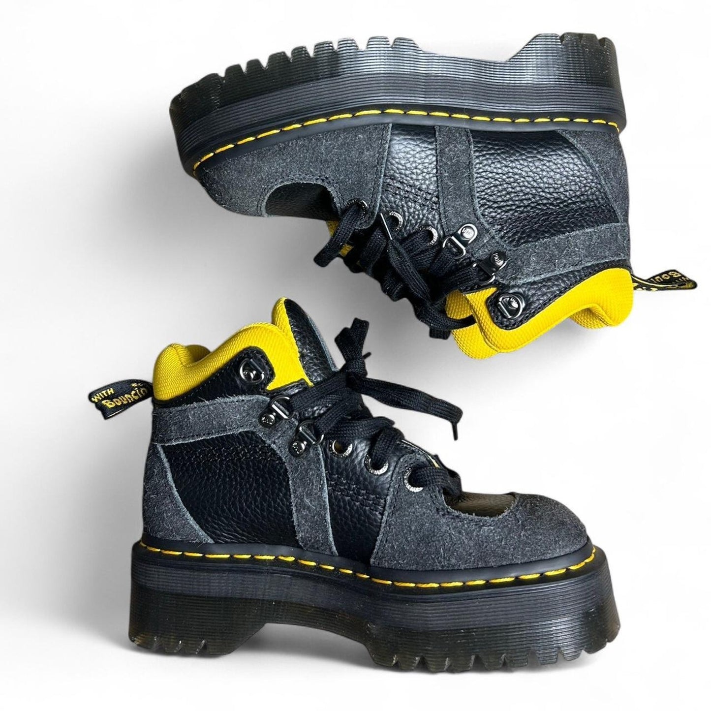 Nwot black and yellow dr