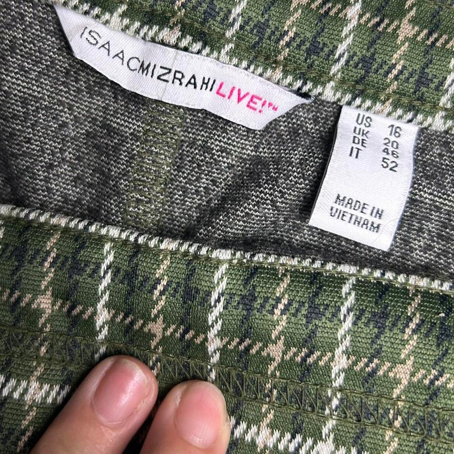 Isaac mizrahi green and black plaid cropped trouser