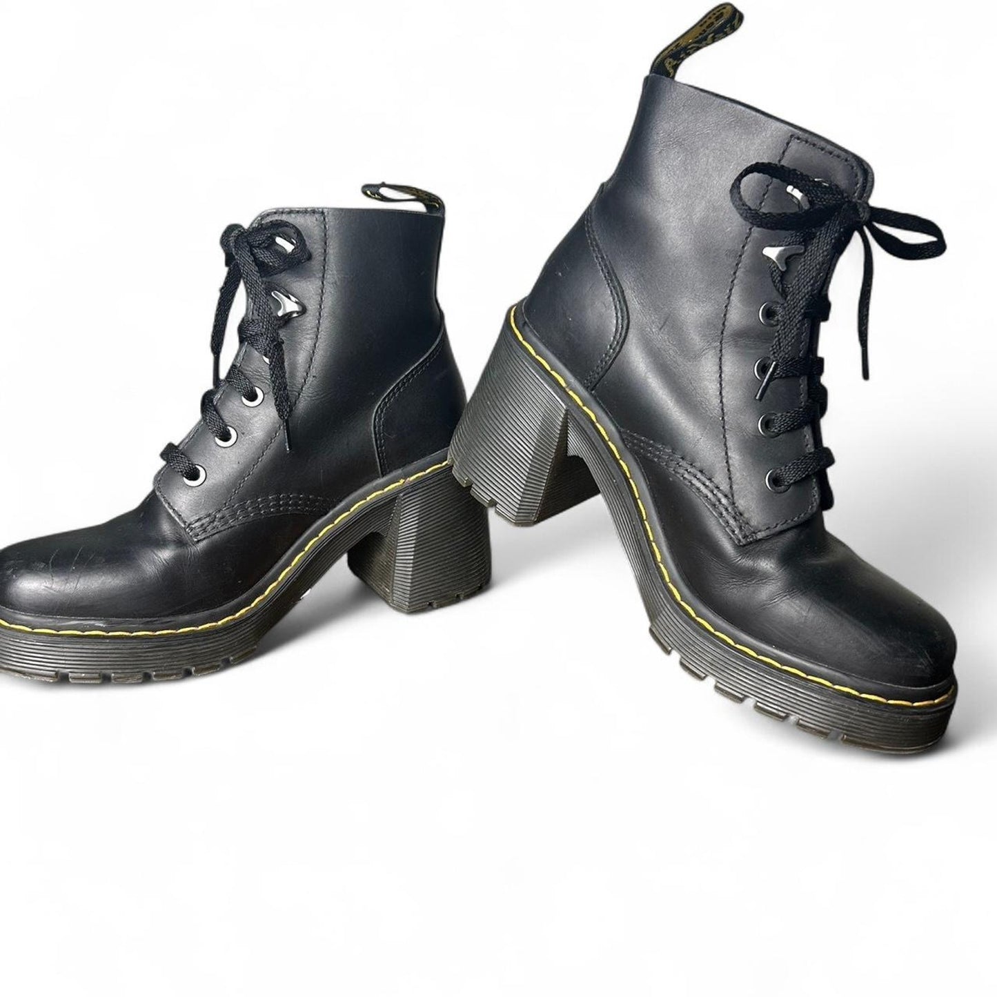 Black dr martens jesy chucky