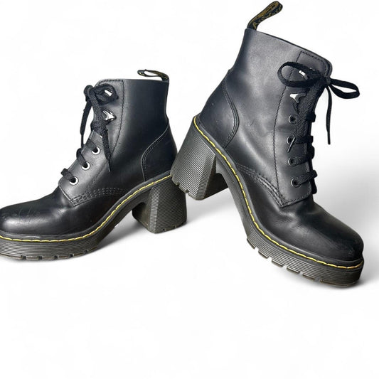 Black dr martens jesy chucky