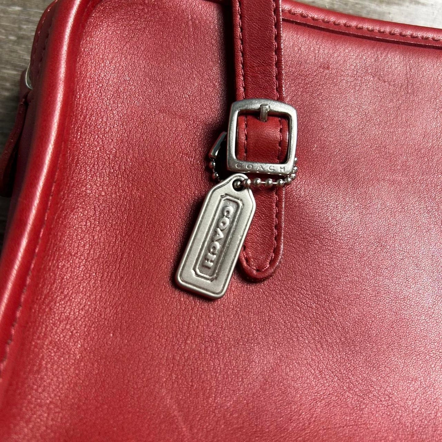 Coach vintage swing zip bag
