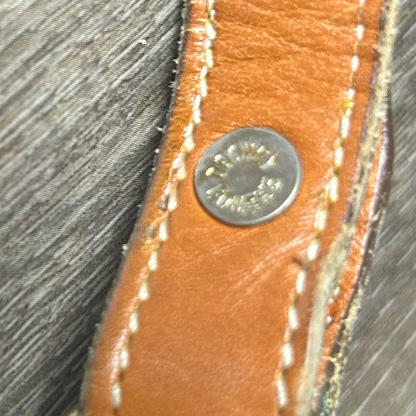 Vintage Dooney and Bourke Elegant Black and Tan pebbled Leather Shoulder Bag