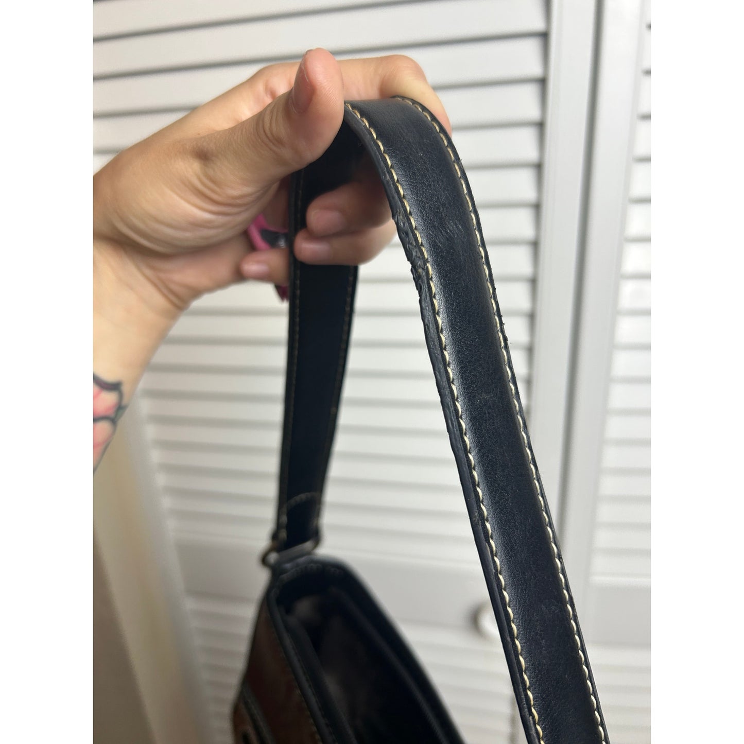 Croc Embossed Western Heart Shoulder Bag Black Tan Y2K Western Alt Indie Sleaze