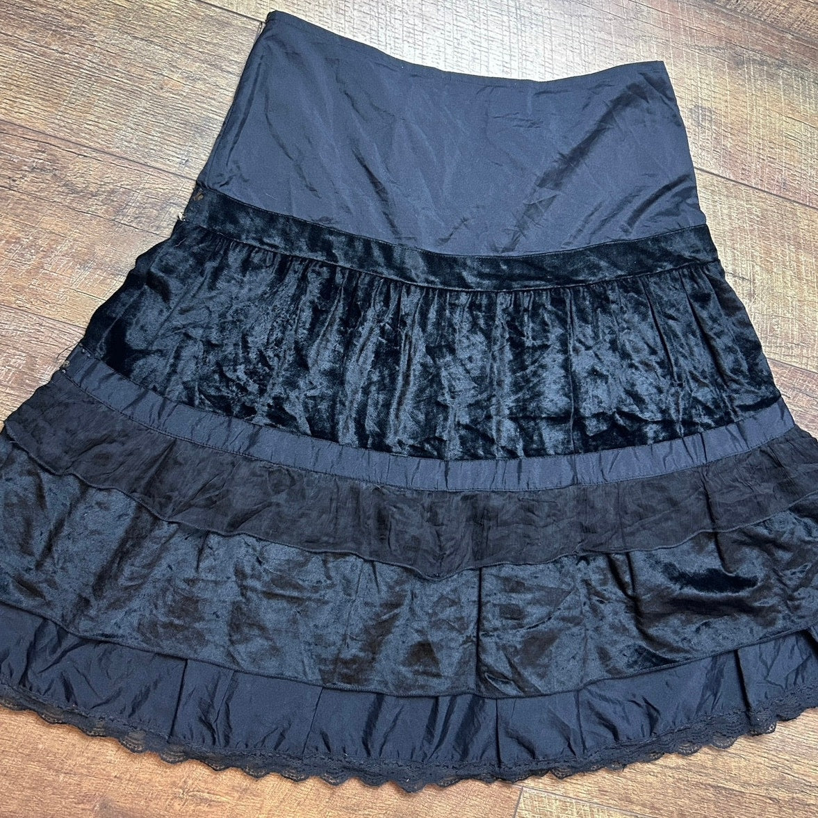 rinascimento Euro designer rinascemento whimsygoth teired skirt size m