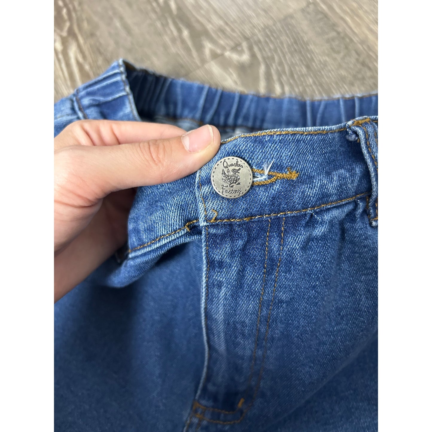 quacker factory straight leg jeans with butterfly bedazzles size m