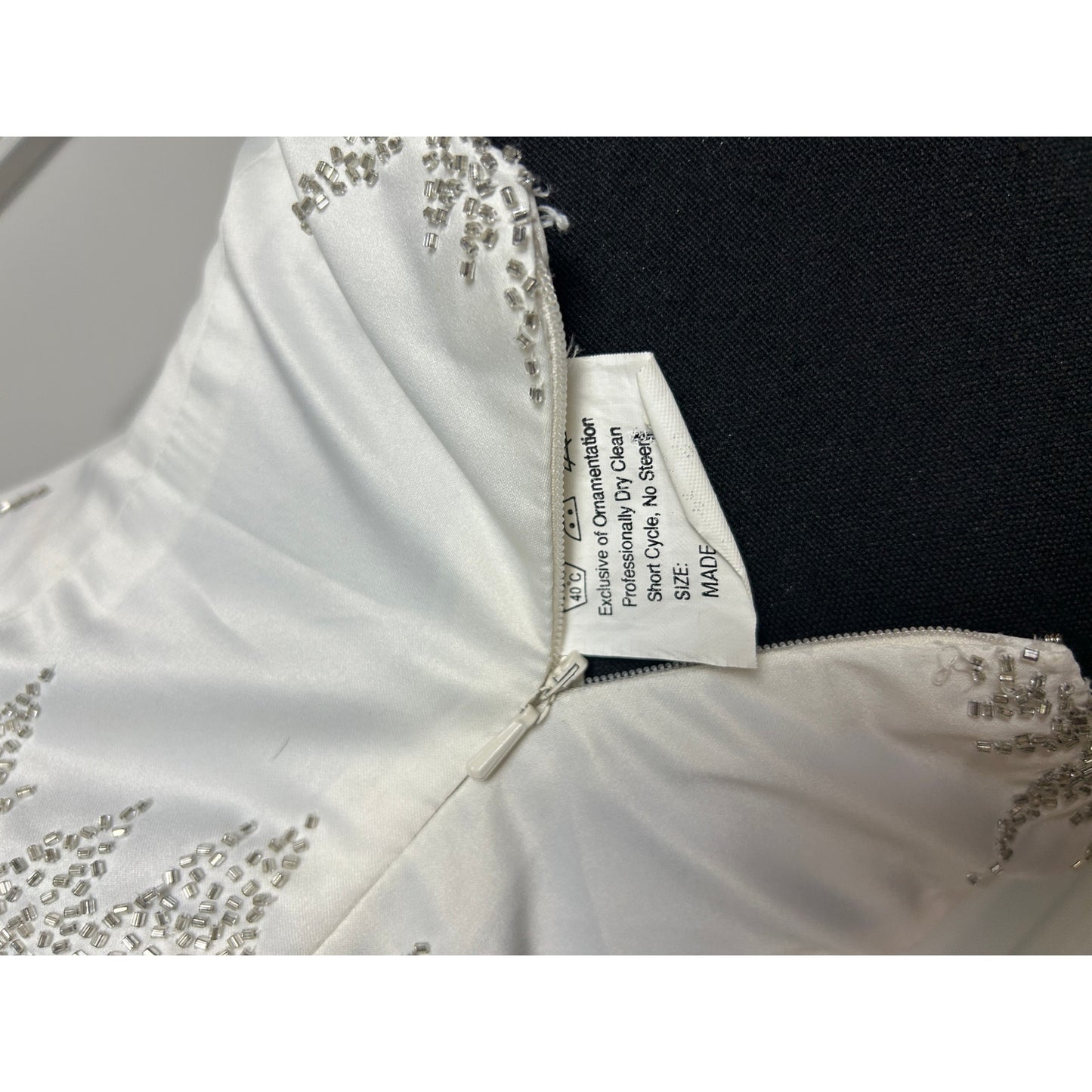 Robe trapèze dos nu minimaliste perlée XS/S