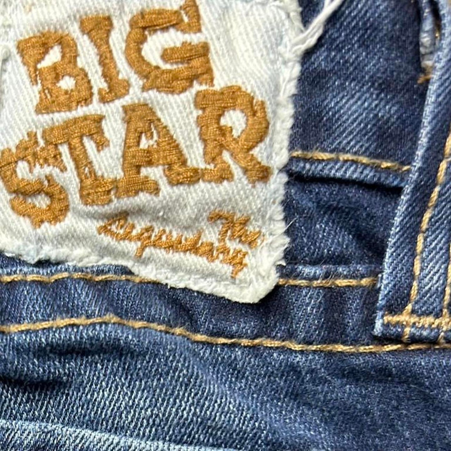 Big star casey size 28x29 lowrise bootcut western jeans