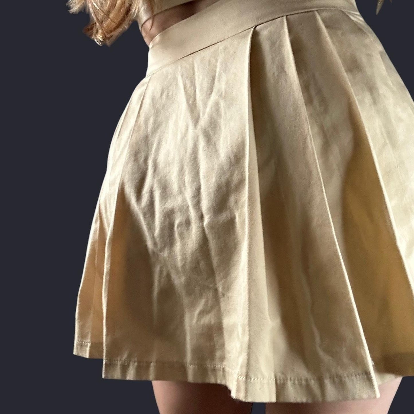Forever21 cream pleated mini skirt