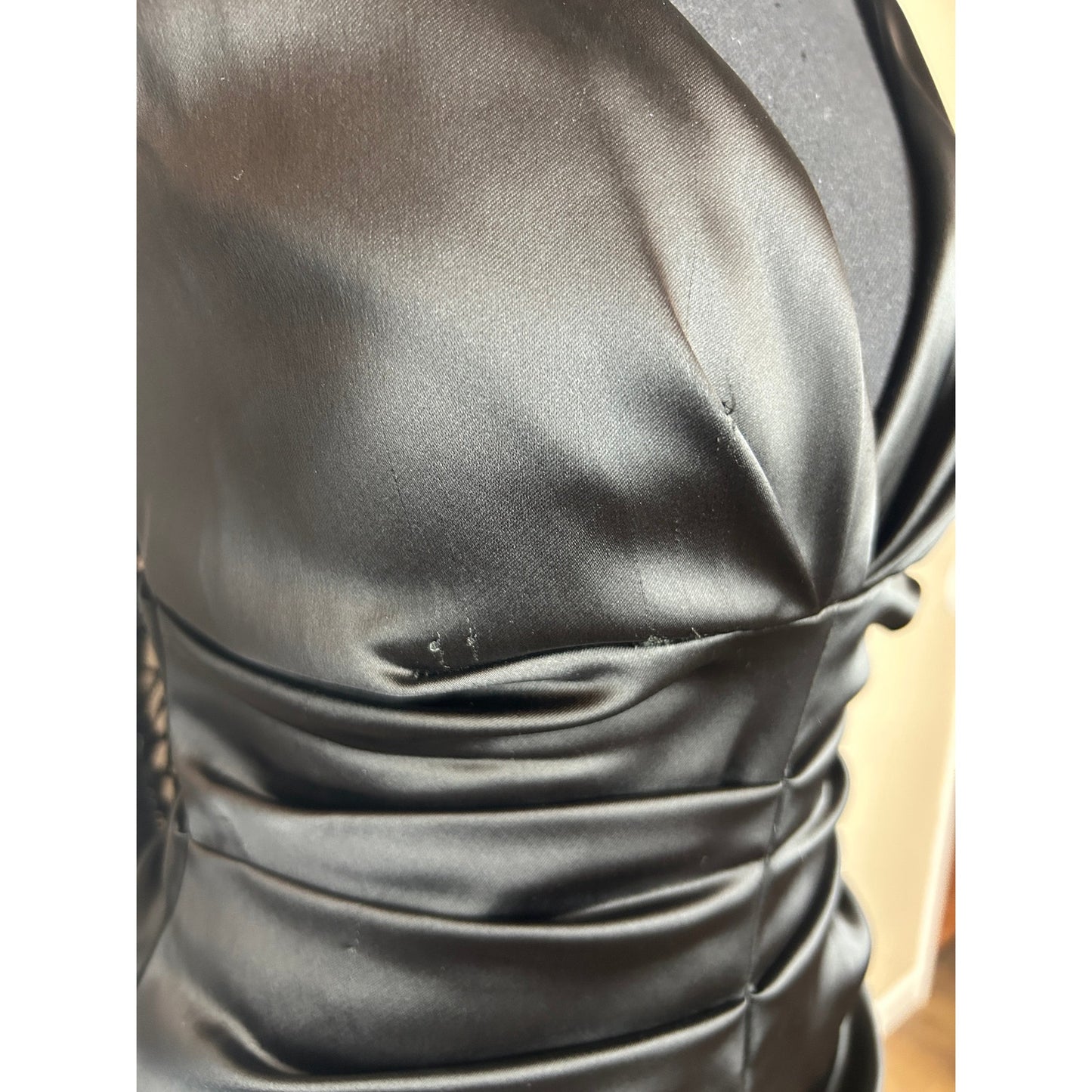 Y2K Abendmode Xscape by Joanna Chen Größe 10 Bodycon-Kleid mit Rüschen