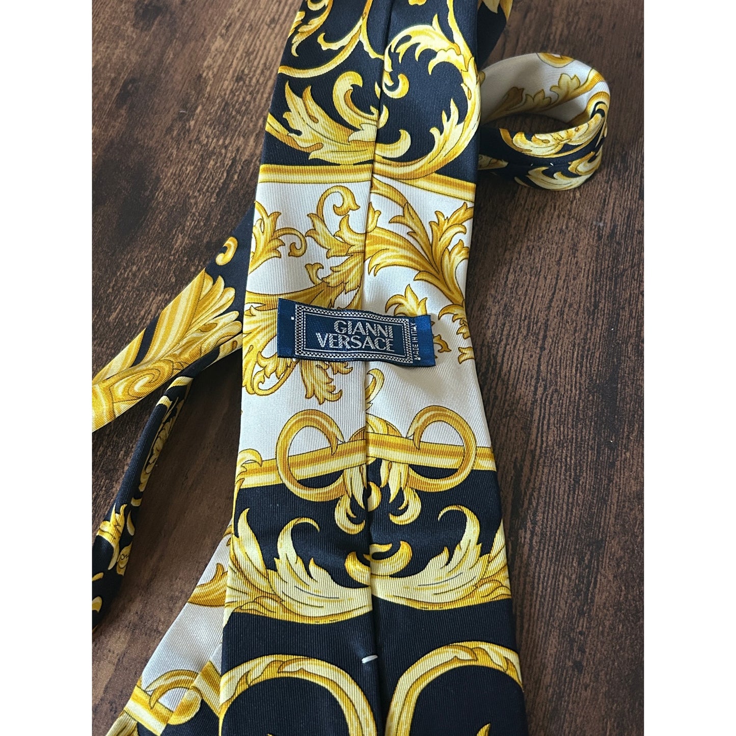 🖤💛 Vintage Couture Seidenkrawatte Barock – Ära 1992/93 – Schwarz-Gold-Print