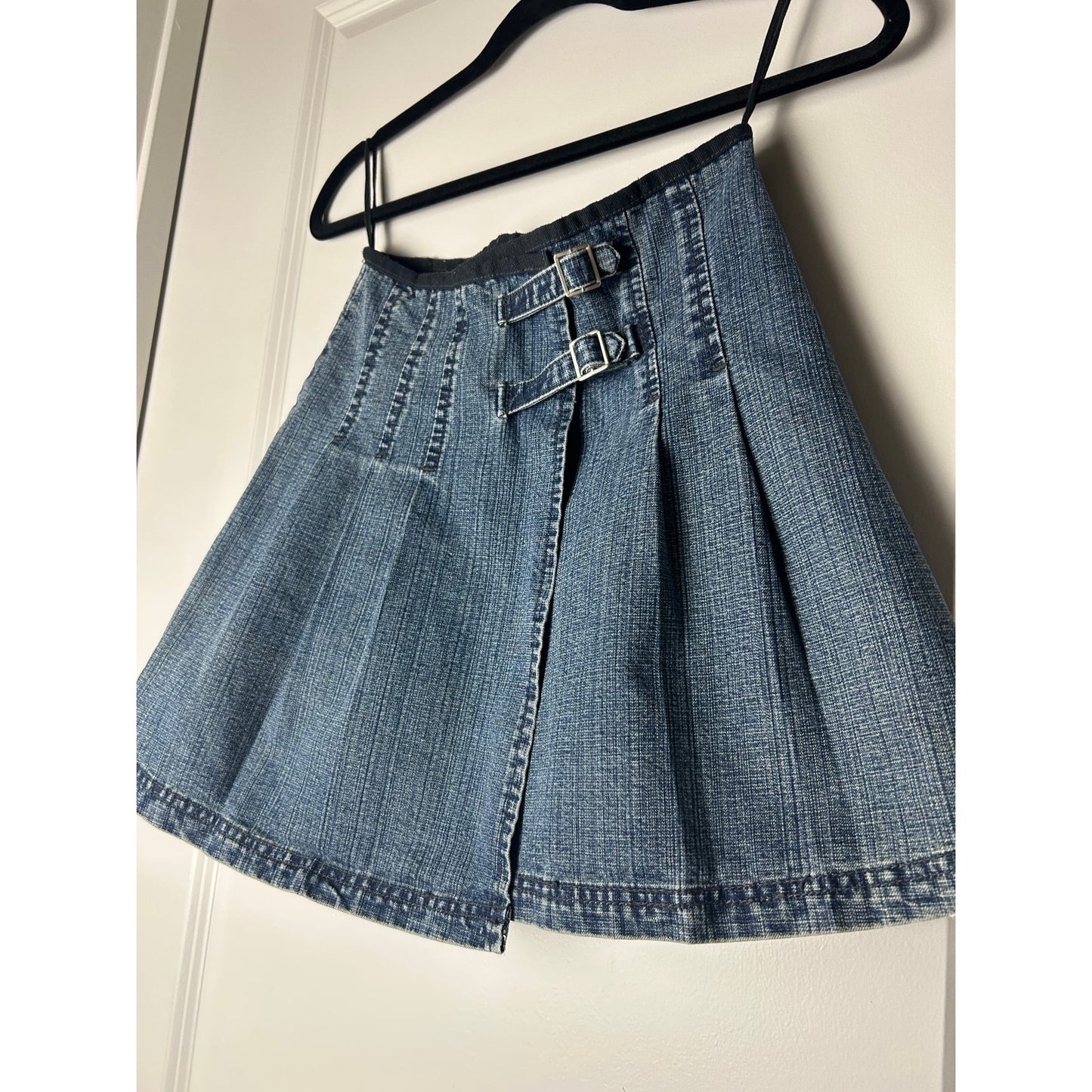 Y2K Falten-Minirock Jeans Division Hüftjeans Schulmädchen Ausgehrock Größe XXS