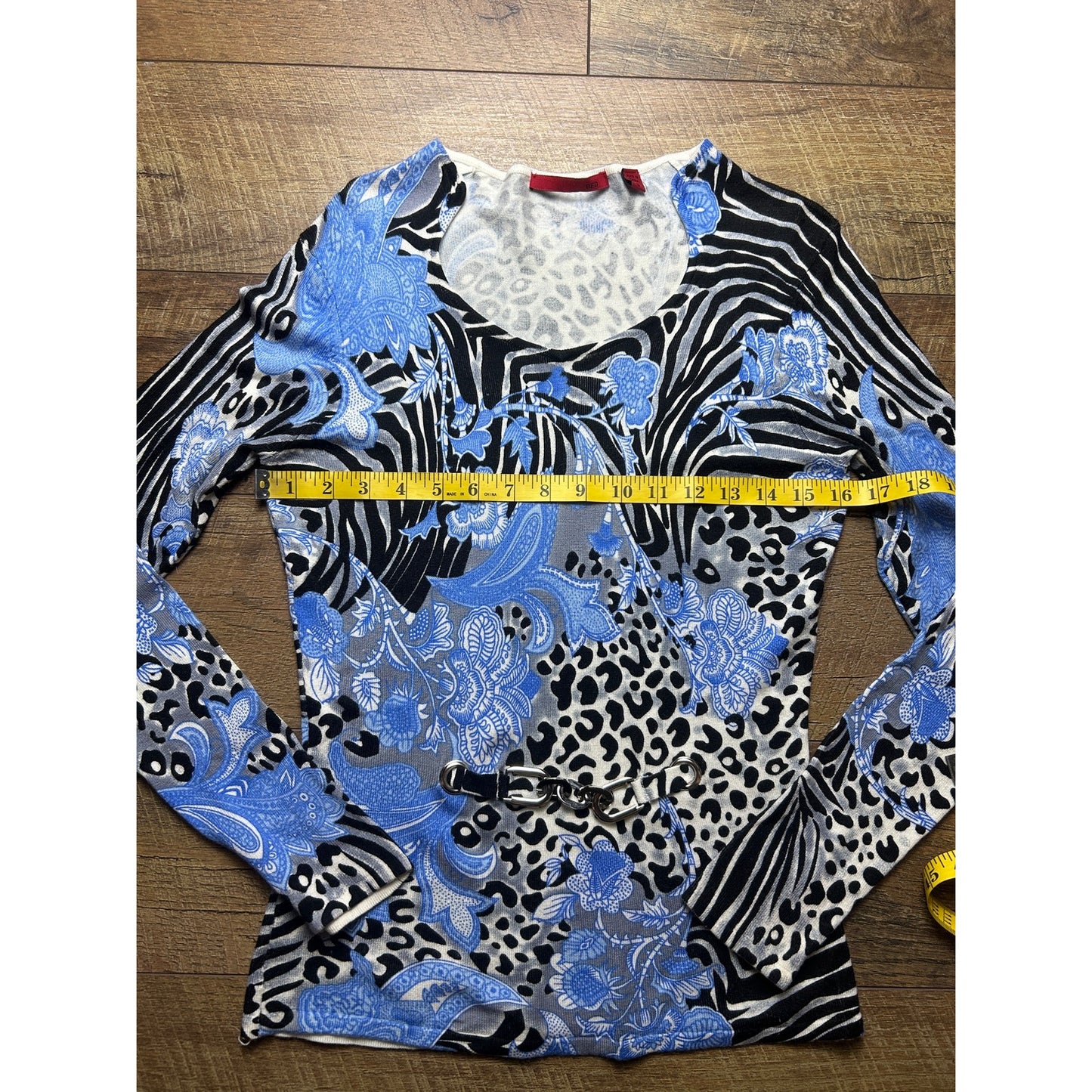 Y2K animal print baby tee with chain belt