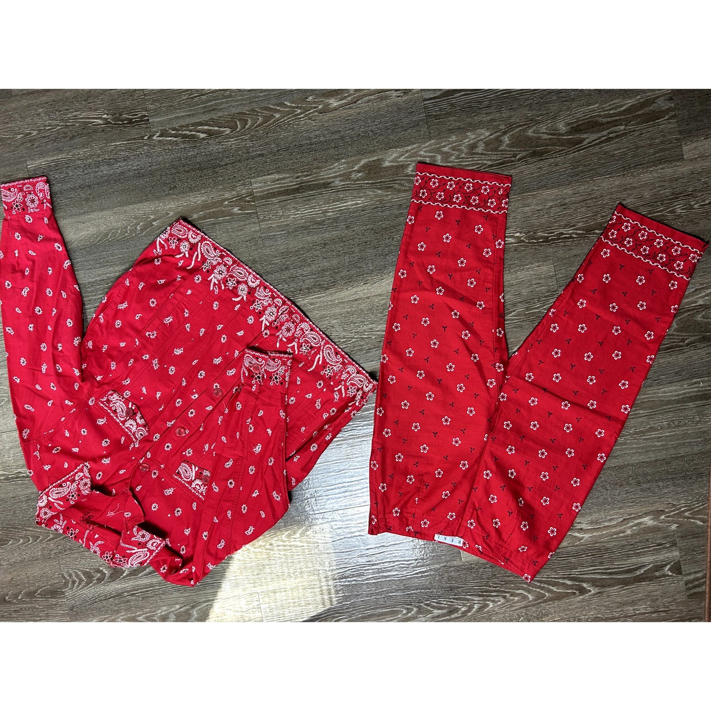 Taschentuch-Set Größe 6 mit Oversized-Jacke