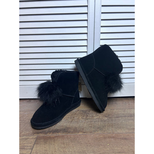 BEARPAW Libby 2283W Fuzzy Suede Pom Pom Boots NWT Women's 8 / UK 6