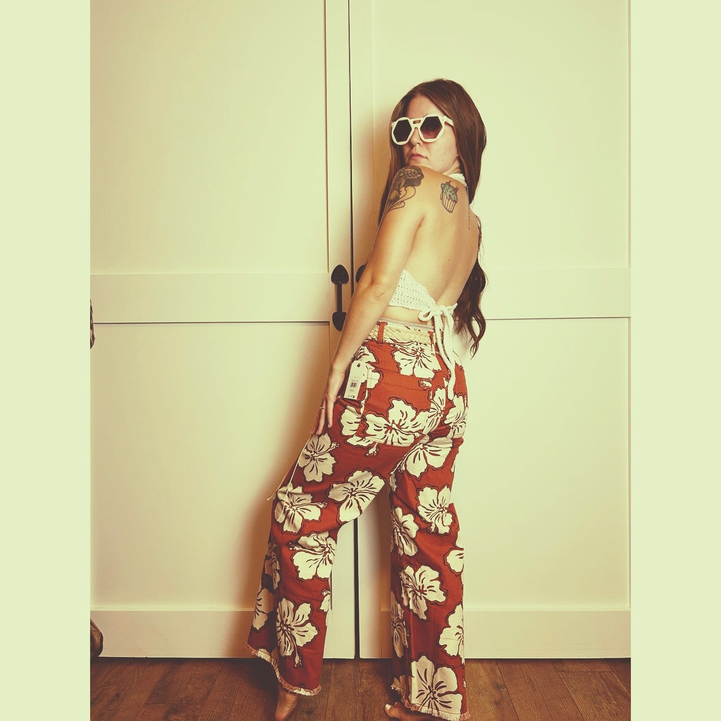 billabong free fall Hibiskus-Print Twill-Hose orange weiß Y2K beachy Gr. 27 neu mit Etikett