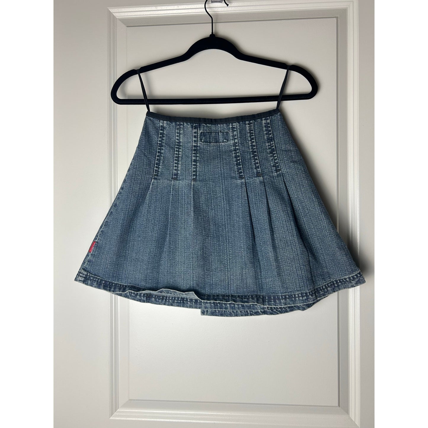 Y2K Falten-Minirock Jeans Division Hüftjeans Schulmädchen Ausgehrock Größe XXS