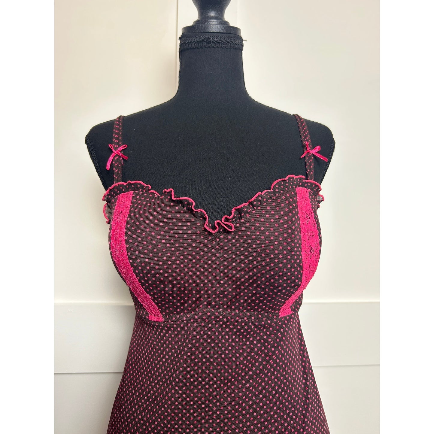 Pink Schwarzer Tupfen Mesh BH Top Größe L Indie Sleaze Dessous Y2K