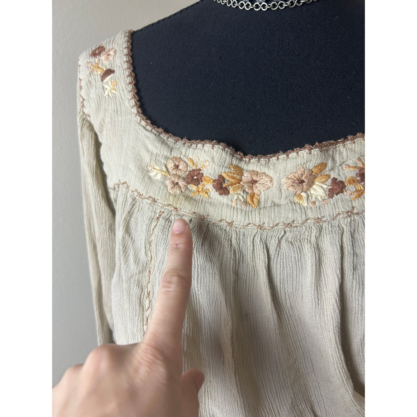 Vintage Aeropostale Embroidered Rayon Hippie Shirt Y2K Boho XS