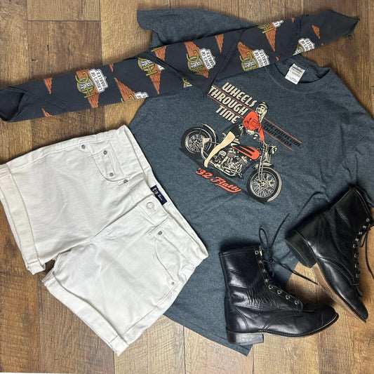 Vintage Style Pinup Biker Tee – Gildan Ultra Cotton Graphic T-Shirt Size M