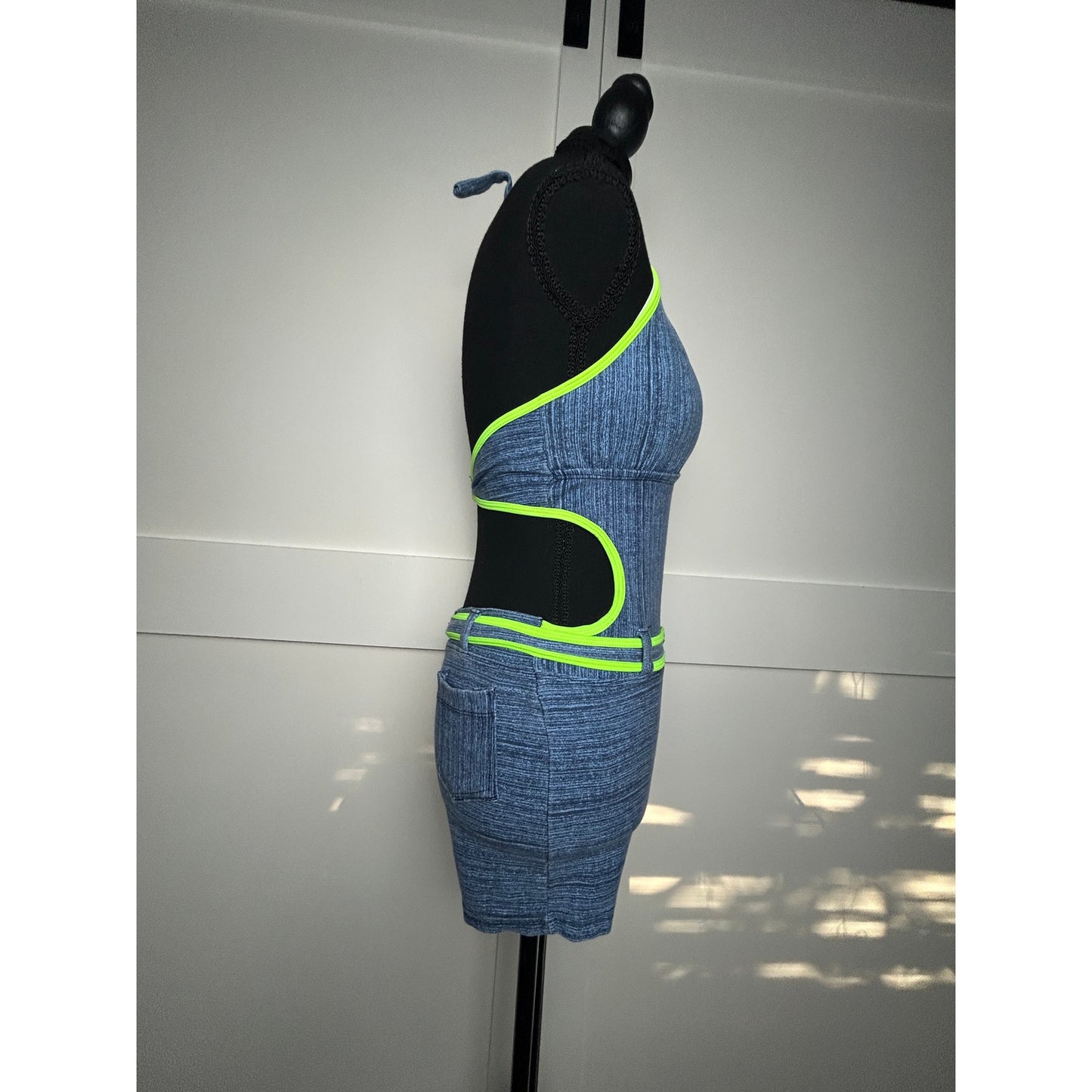 Y2K Saca Diamente Unitalla blue + green belted swimsuit