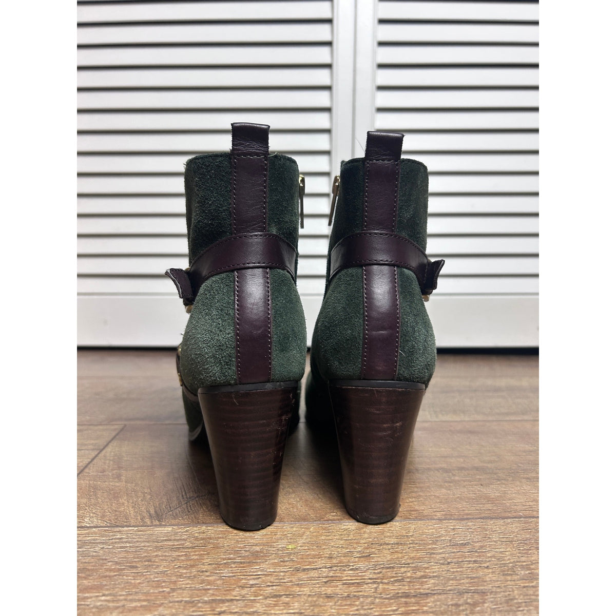 Jones New York Unbodder Green Suede Heeled Boots Size 10 4" Heel