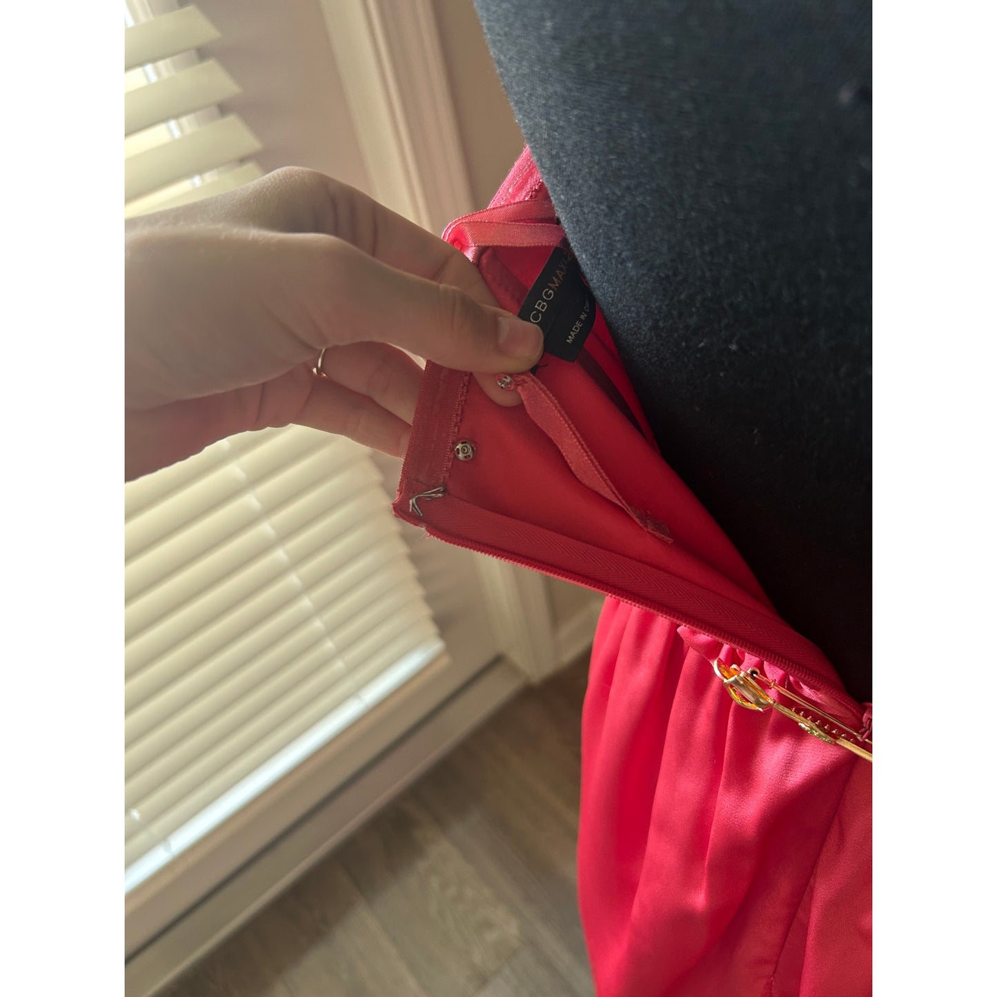 BCBG Max Azria Babydoll Kleid ärmelloses Satin-Minikleid Bridgerton Vibes
