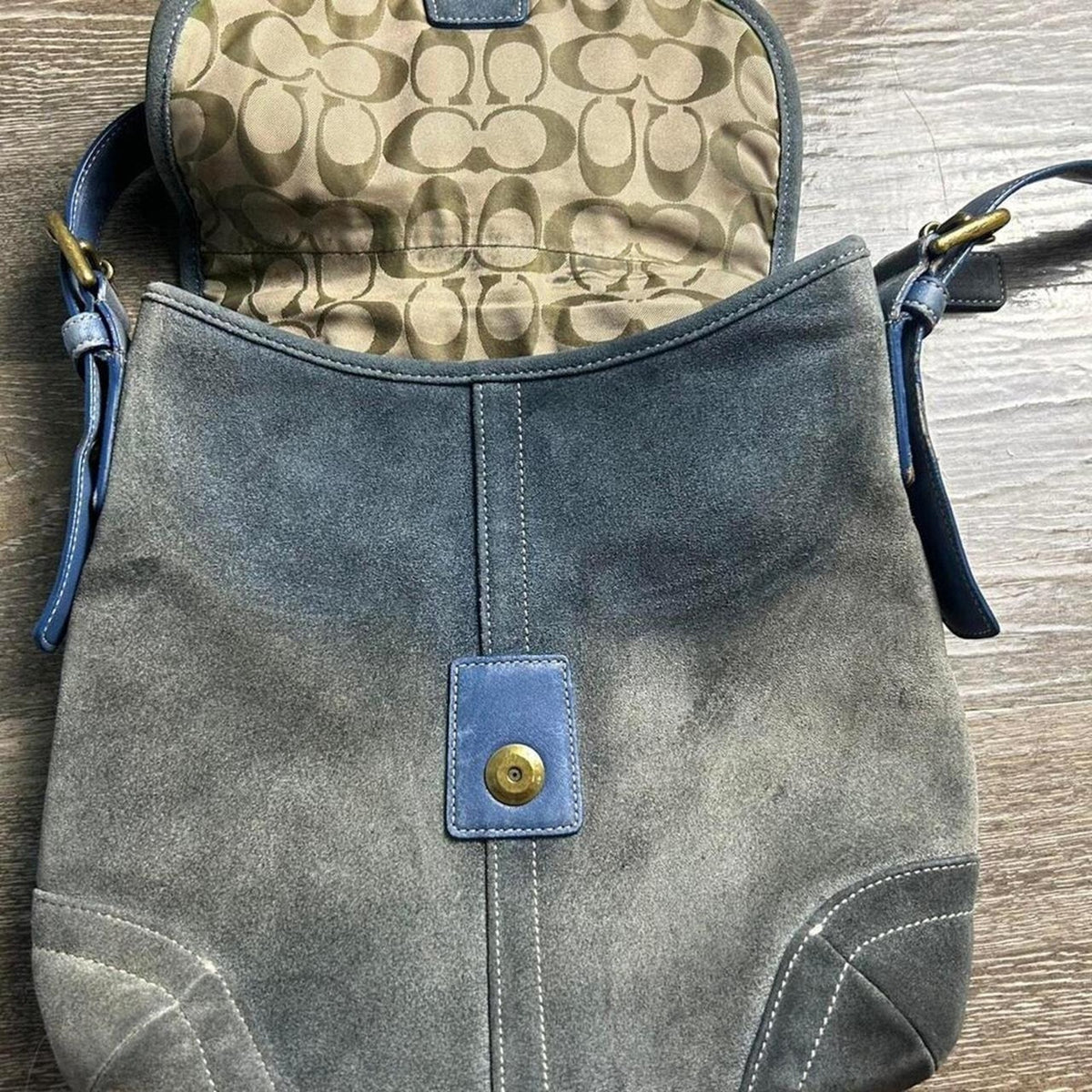 Rare 2004 Coach Soho Crossbody Bag Powder Blue Leather Y2K Vintage