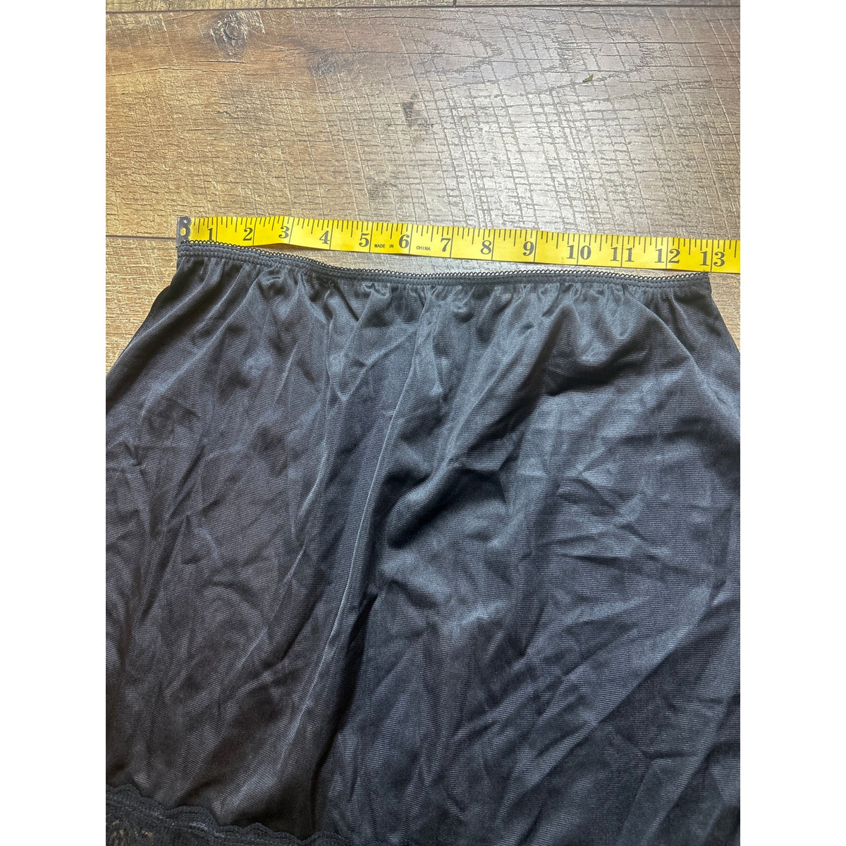 Vintage Wondermaid Lace Slip Skirt Large 100% Antron III Nylon Made USA Lingerie