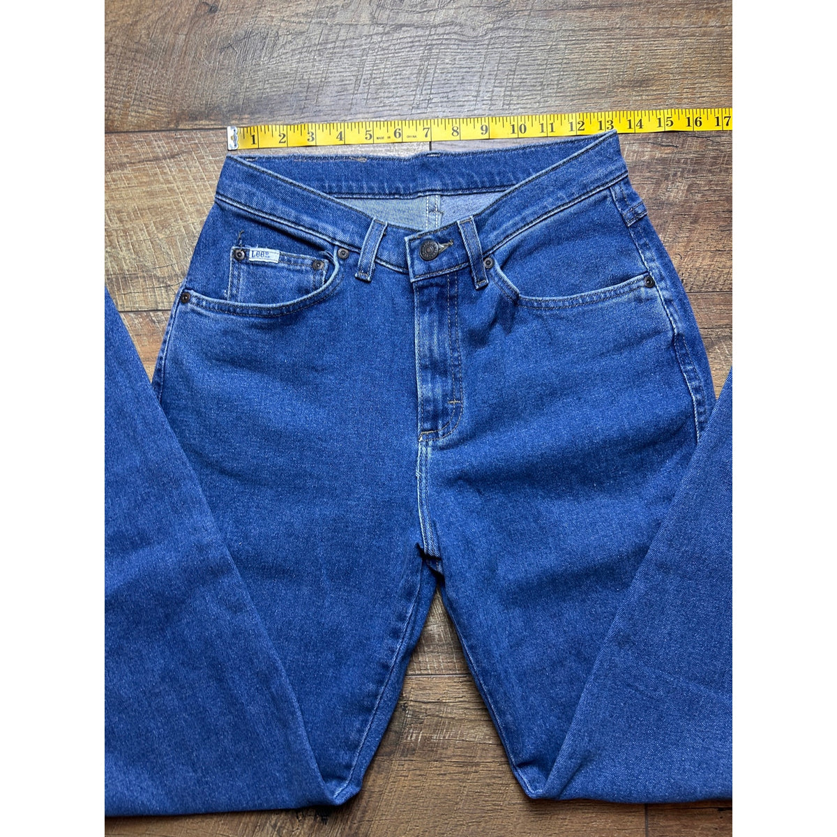 Vintage Lee High Rise Mom Jeans 26x32 Tapered Leg Classic Denim