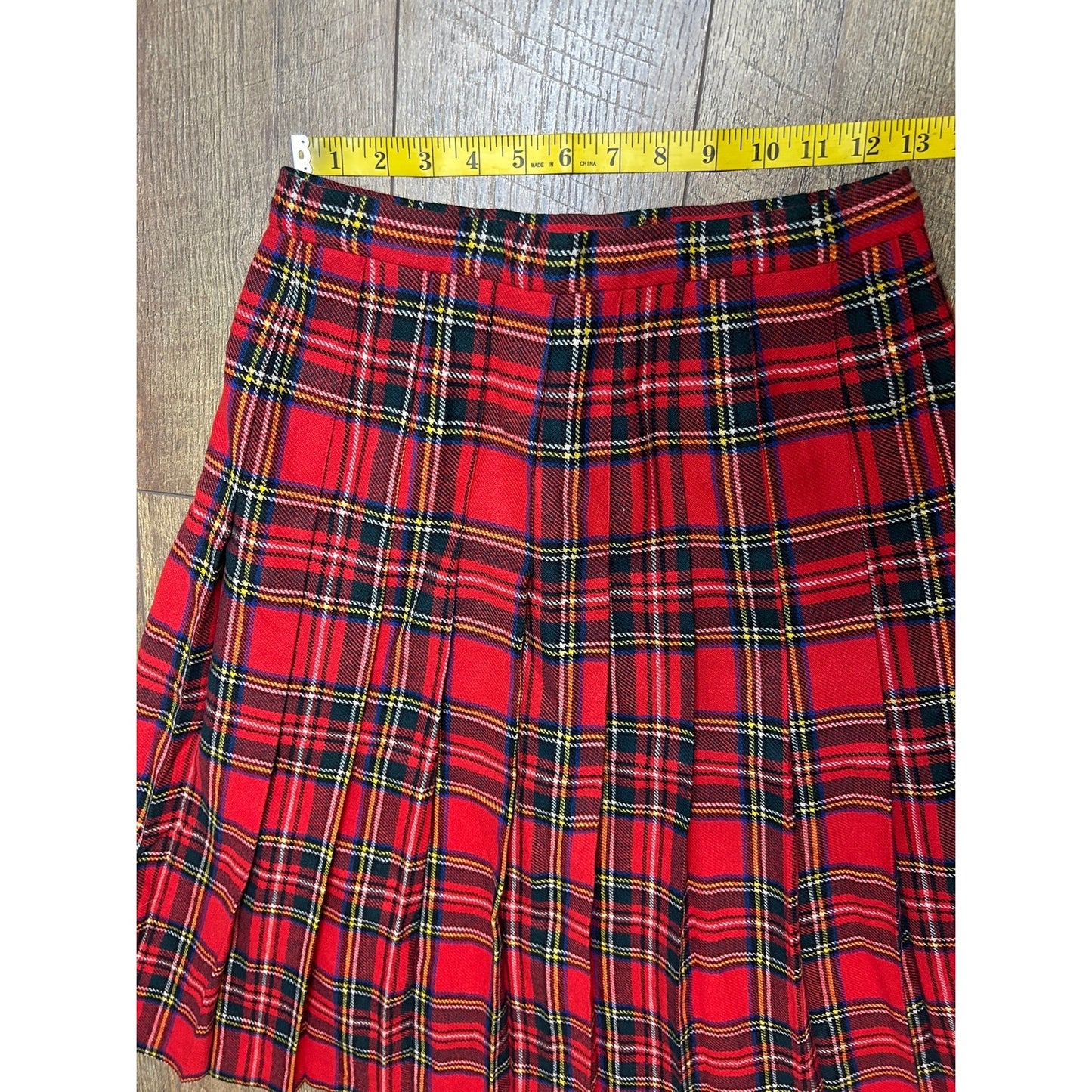 tartan skirt made in scotland pitlochry 100% pure new wool size 5