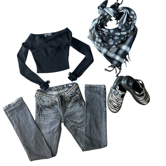 ✨ Studded Miss Me Straight Jeans — Grau gewaschen (Jugend 14)