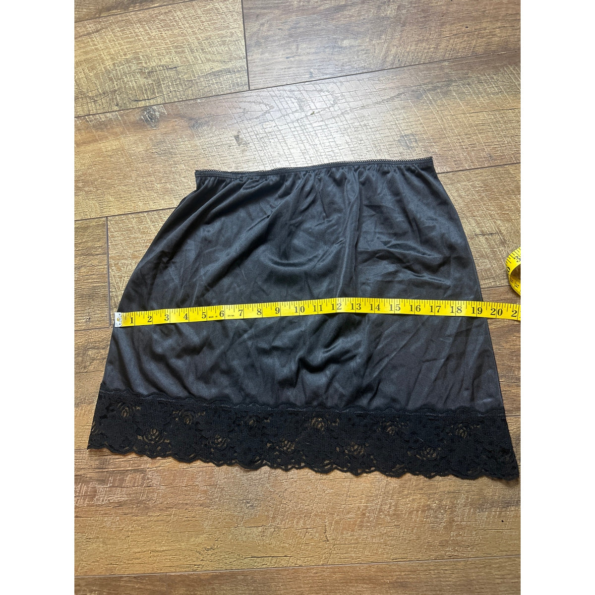 Vintage Wondermaid Lace Slip Skirt Large 100% Antron III Nylon Made USA Lingerie