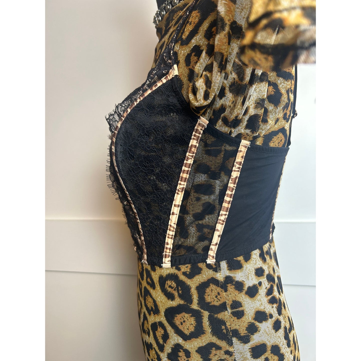 Victoria’s Secret animal print lace corset black sheer eyelash lace bustier