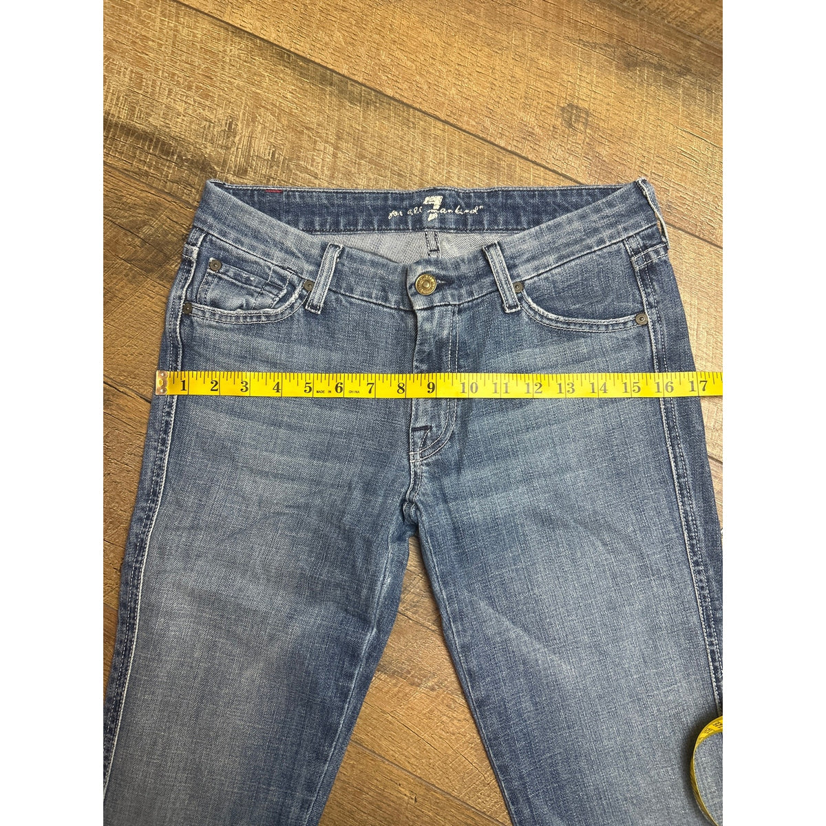 y2k 7 for all mankind A pocket low rise flare jeans size 30 model off duty denim