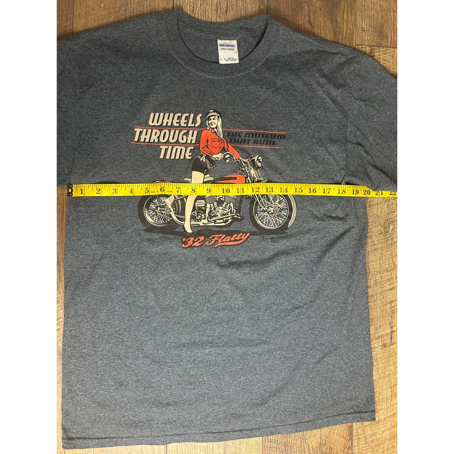 Vintage Style Pinup Biker Tee – Gildan Ultra Cotton Graphic T-Shirt Size M