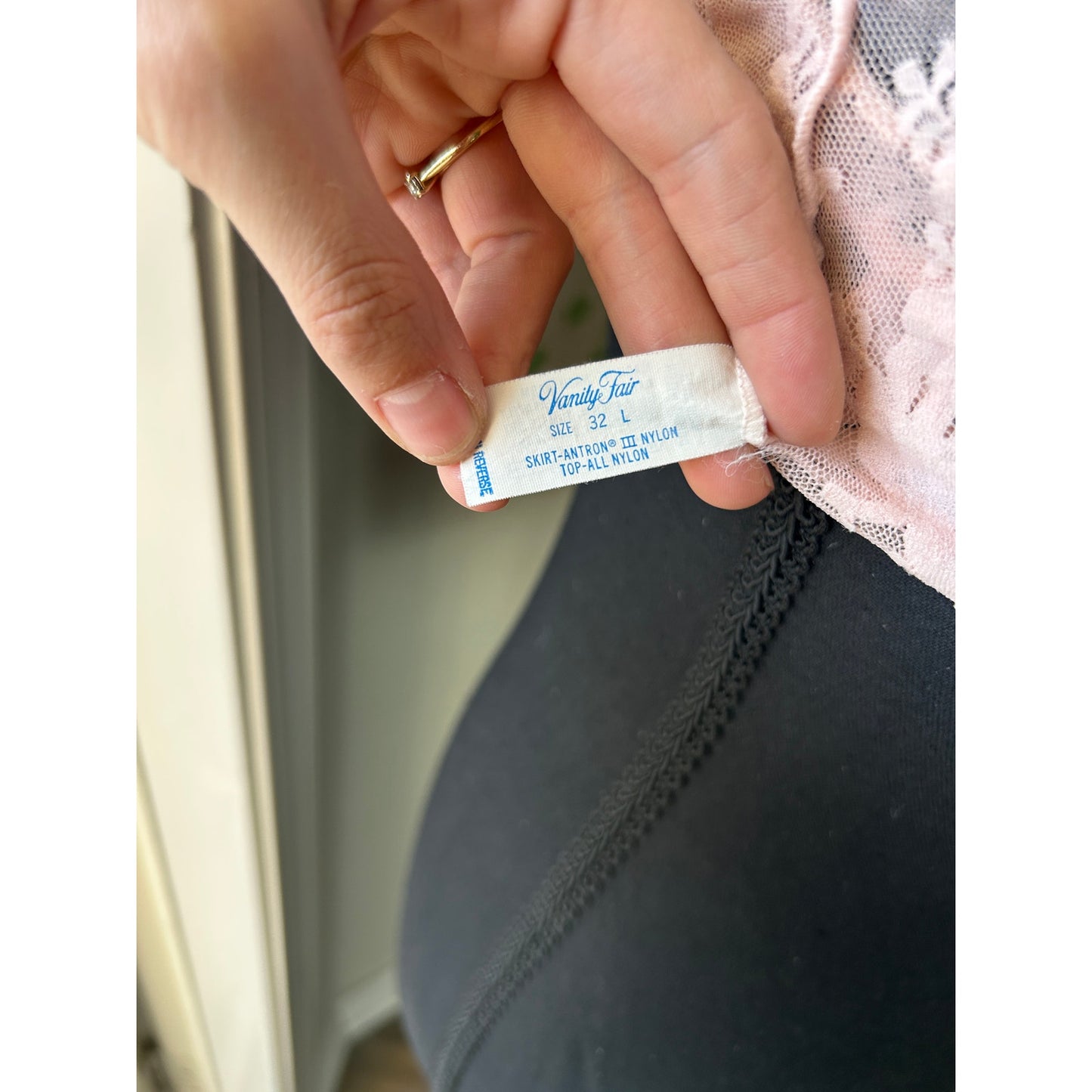 1960's vanity fair nylon and lace slip dress baby pink size 32 l