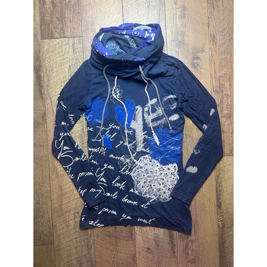 Desigual hooded long sleeve top size small