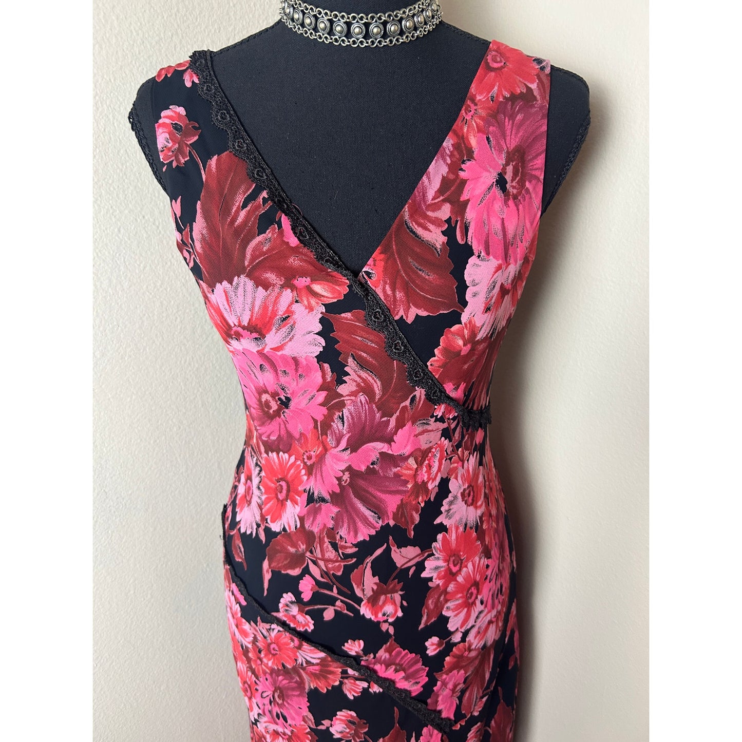 Y2K Fairycore Donna Ricco Schwarz Rot Floral Asymmetrisches Kleid Größe 6 Whimsigoth
