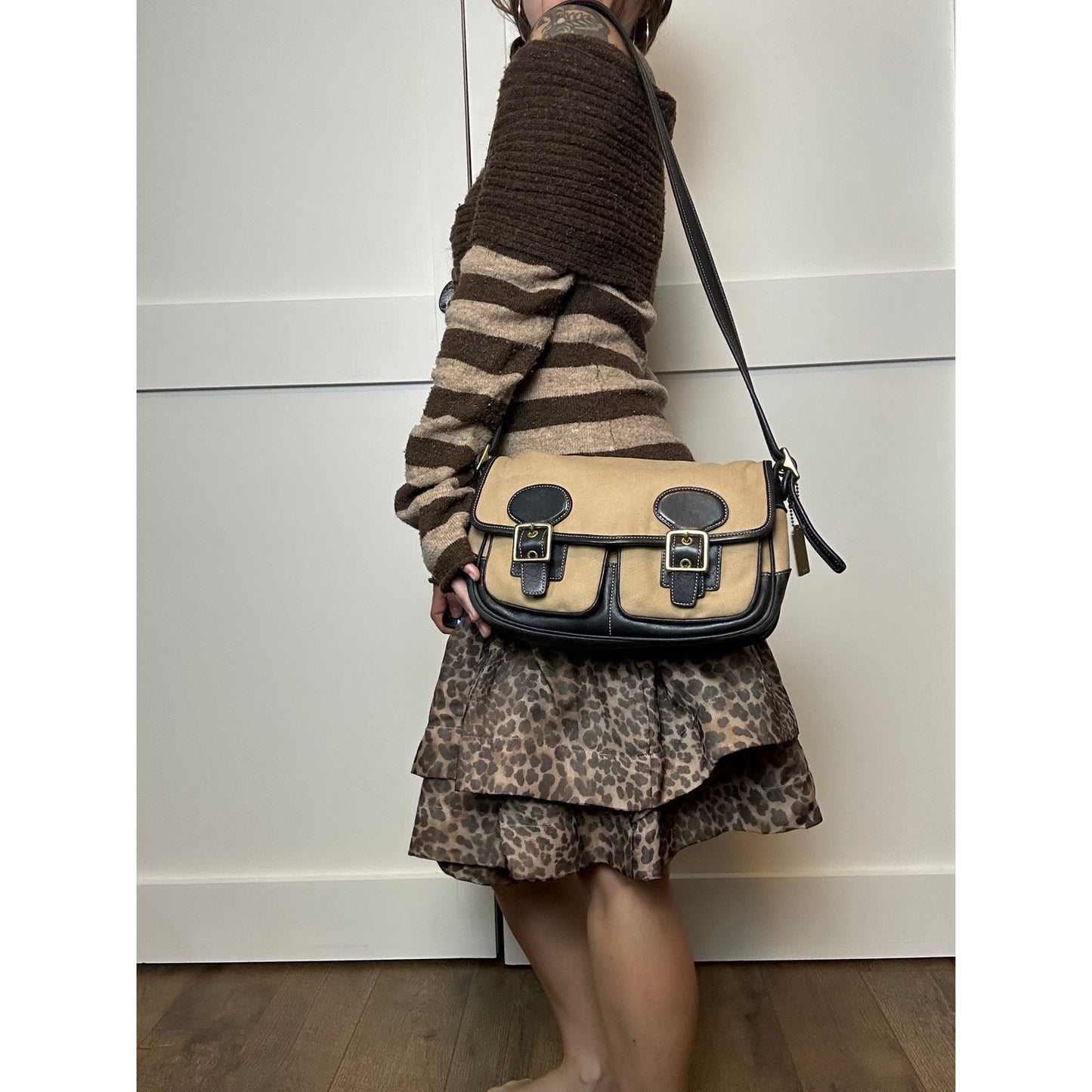 Coach 9121 Tan Canvas & Black Leather Messenger Bag Y2K Crossbody Retro Minimalist