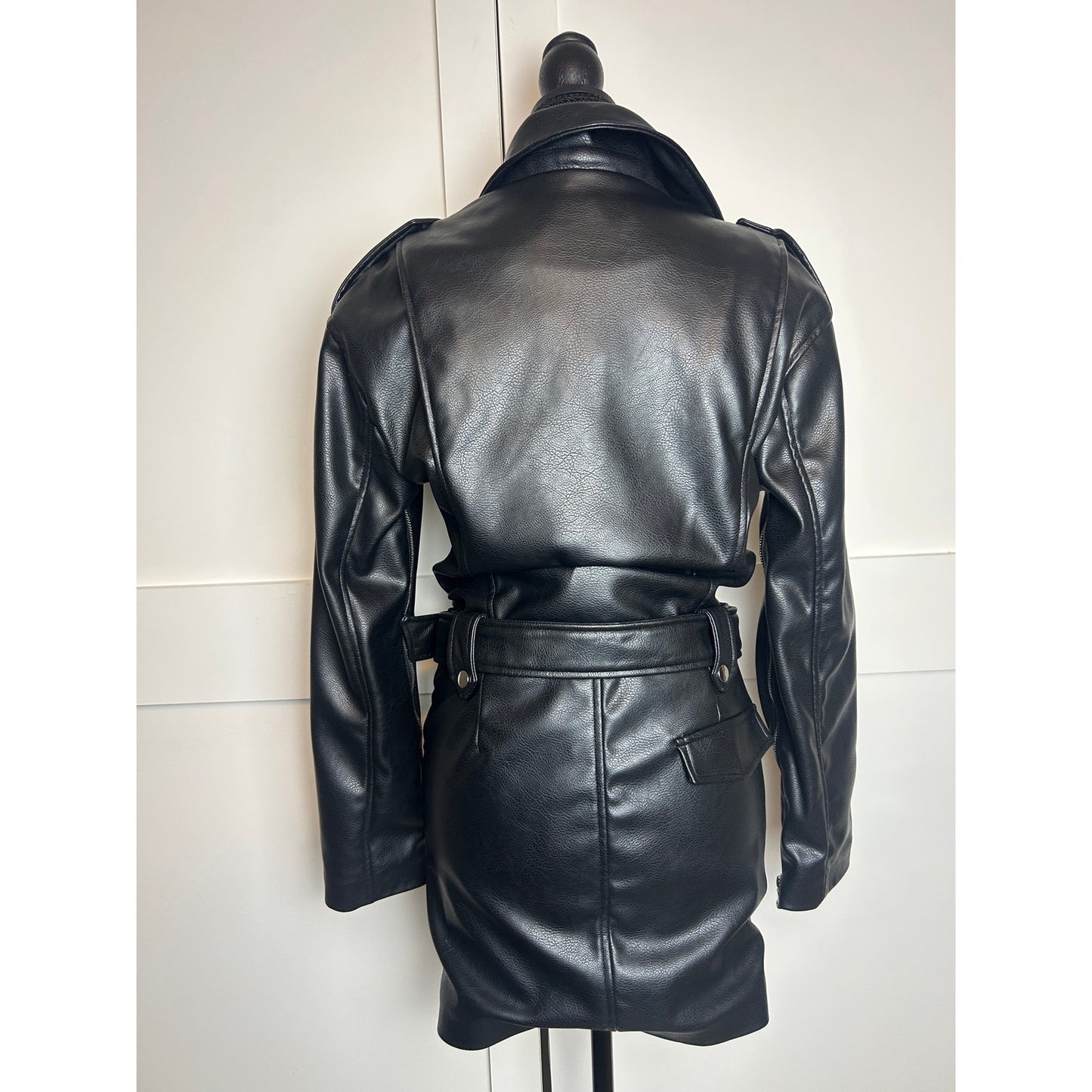 Zara nwt Kunstleder Bikerjacke Motorradjacke xs