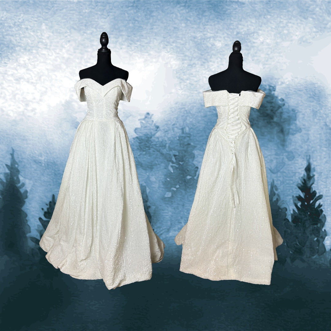 🤍 Carmen-Samtbrautkleid – Korsett-Rücken – Twilight-inspiriert – XS/S