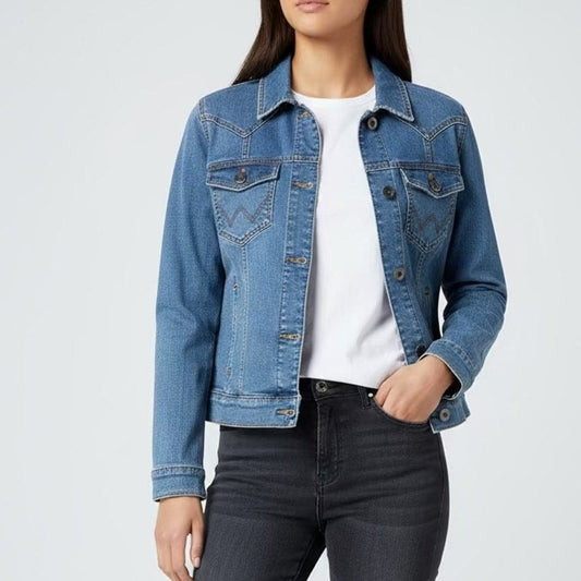 Wrangler Retro Denim trucker Jacket - Size M