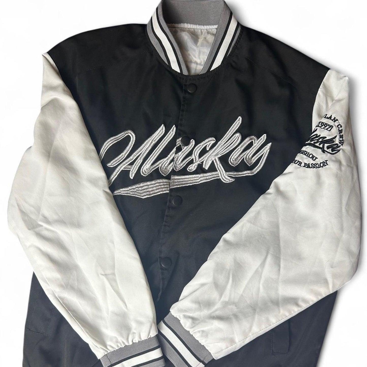 Alaska black and white lightweight