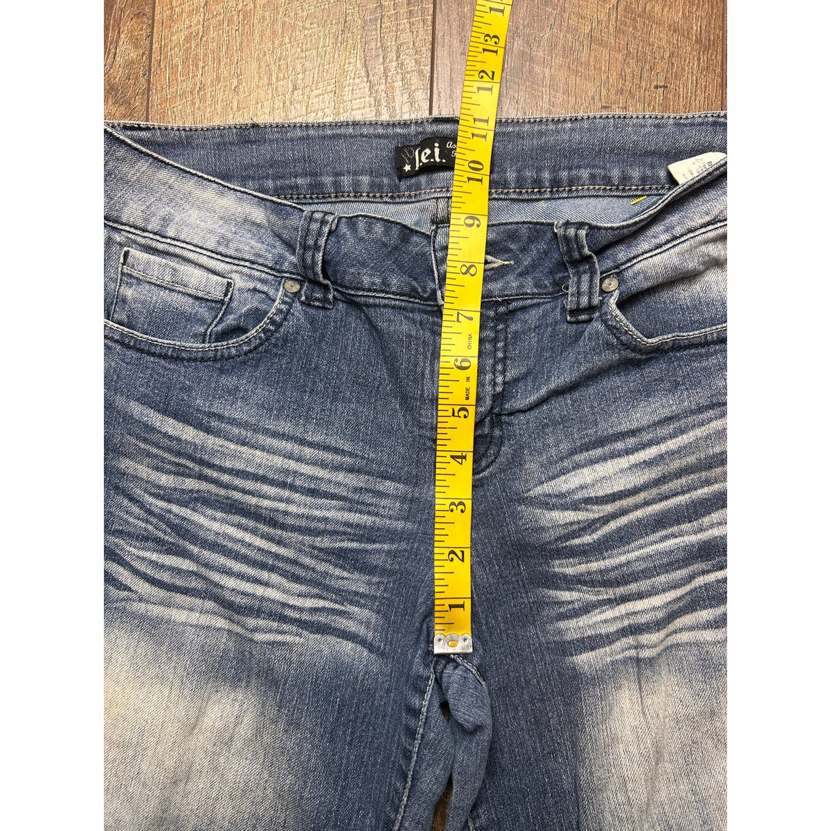 LEI Ashley Trouble Bootcut Jeans Size 11 Juniors Light Wash Whiskered Flap Pockets Y2K