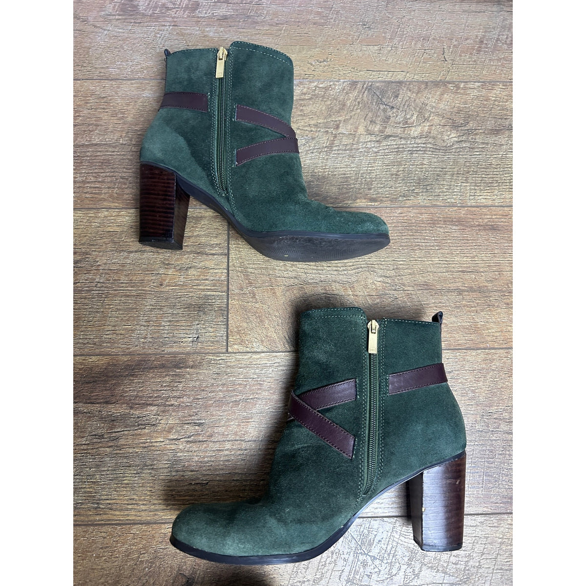 Jones New York Unbodder Green Suede Heeled Boots Size 10 4" Heel