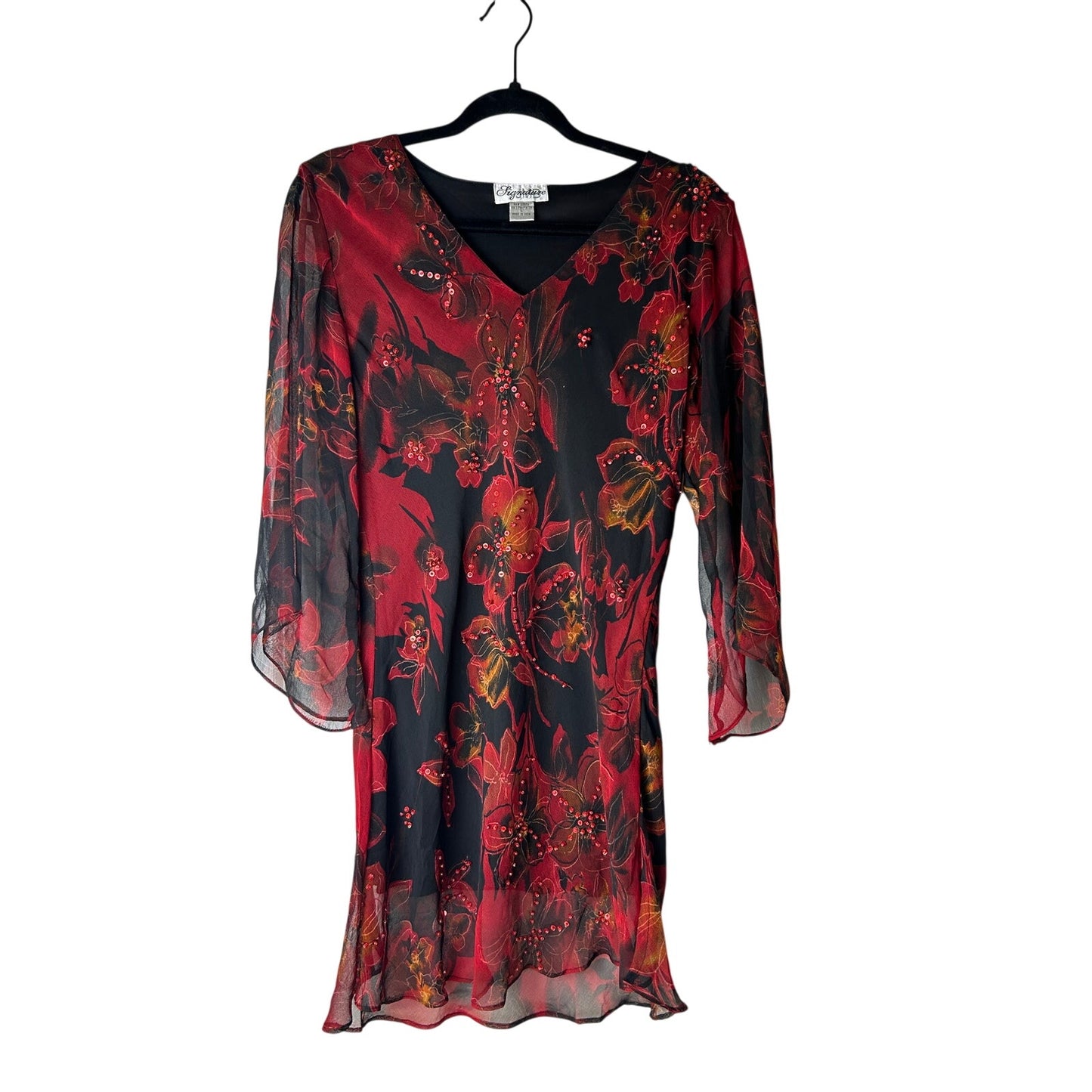 Robe en mousseline de soie à fleurs ornée de perles JMB