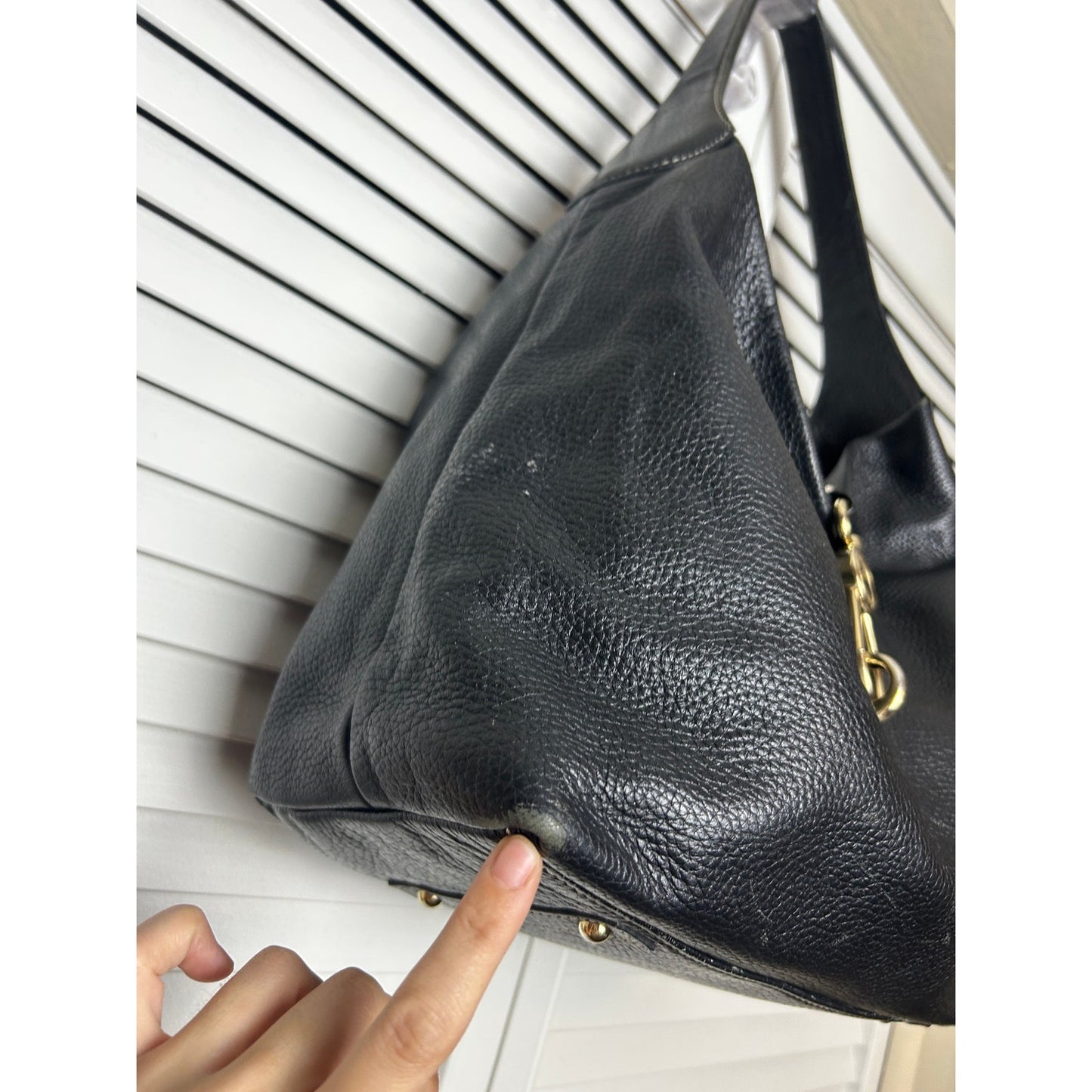 Dooney and bourke clip hobo bag black pebbles leather